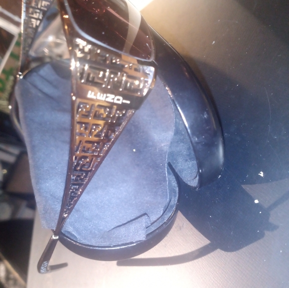 Vintage Fendi zucca sunglasses cut out F logo gold rectangle frame - Picture 5 of 6